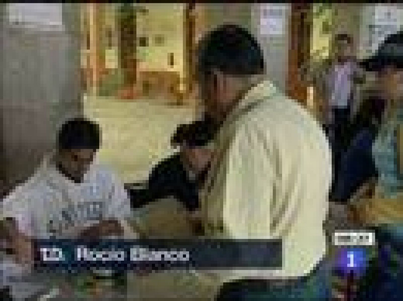 El Partido Revolucionario Institucional (PRI) se perfila como el ganador en nueve de los doce estados mexicanos en disputa en las elecciones de este domingo, en las que una alianza entre conservadores e izquierdistas podría arrebatarle Oaxaca, Puebl