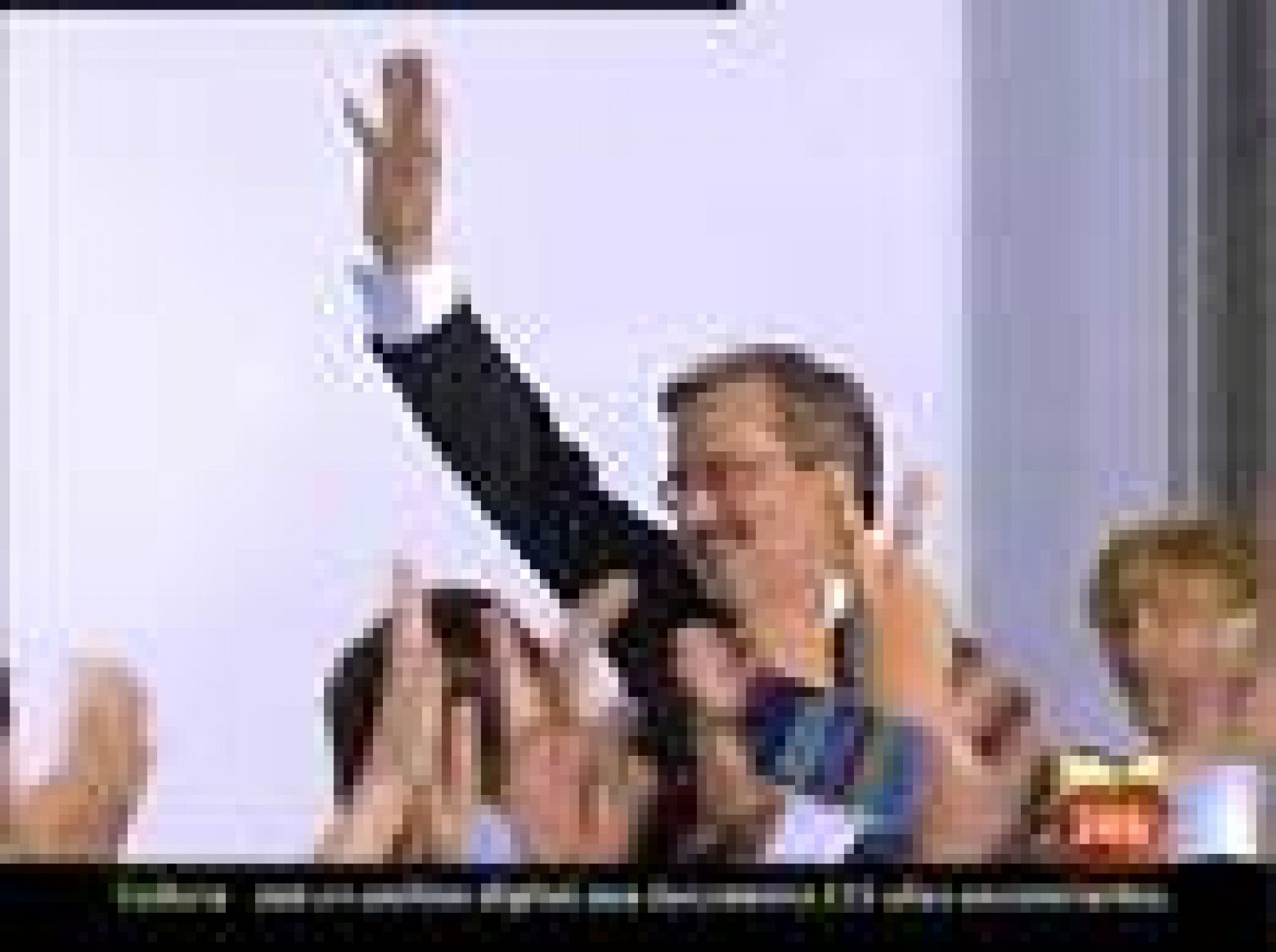 El liberal Komorowski presidirá Polonia tras ganar por la mínima a Jaroslaw Kaczynski