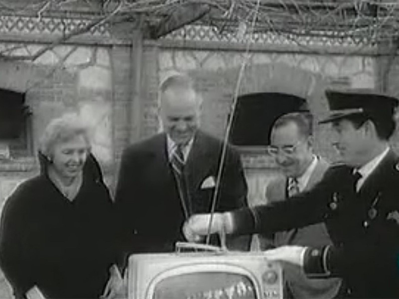 El retrovisor: del UHF a La 2