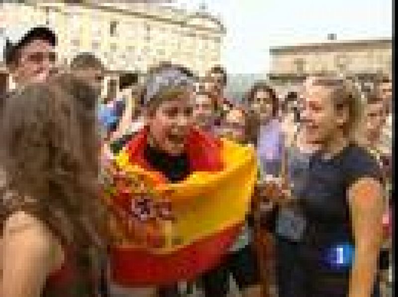 Los aficionados españoles preparan un día especial, están listos para vivir al máximo la primera semifinal en un Mundial de la historia de la selección española de fútbol.