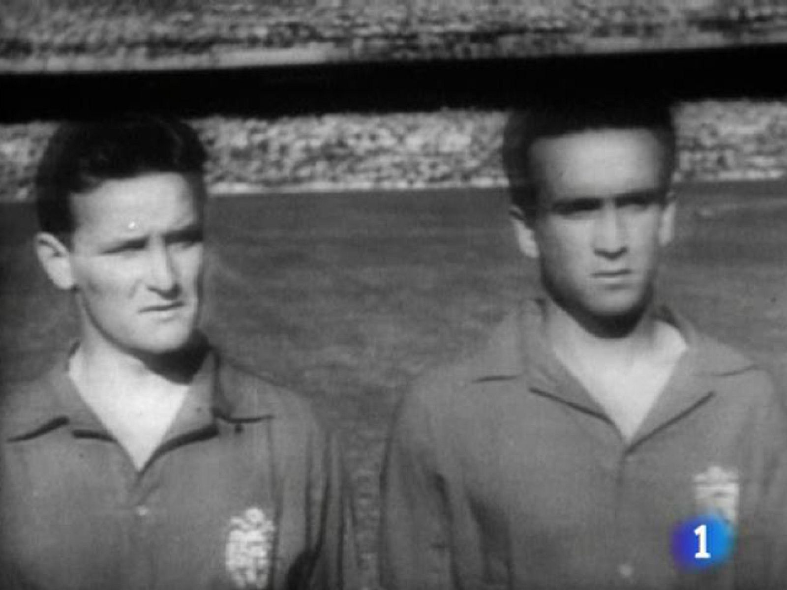 Otra generación de futbolistas ya estuvo a punto de tocar la gloria en un Mundial, el de Brasil 50, pero se quedaron a las puertas en el cuarto lugar. Hasta el logro de la Roja actual, la mejor clasificación de España en una cita mundialista.