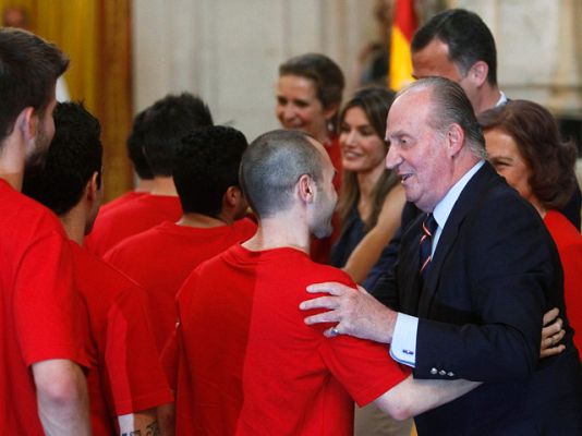  - Recibidos por la Familia Real