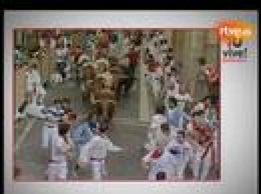San Fermín - Veloz y peligroso séptimo encierro