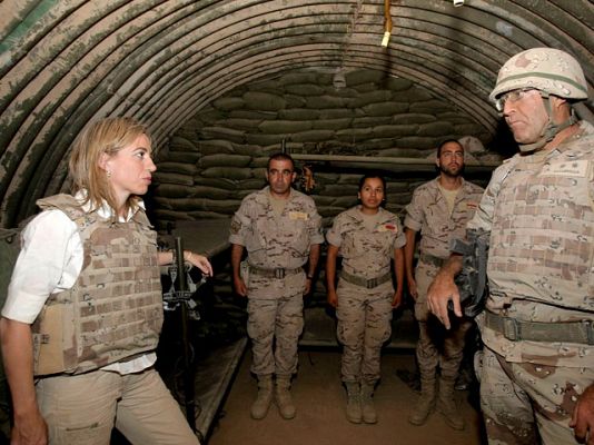  - Chacón viaja a Afganistán