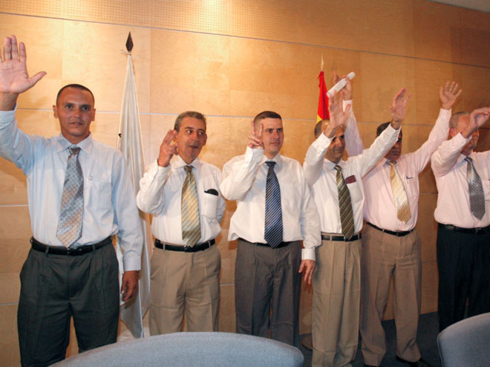 Son el primer grupo de un total de 52 opositores que el régimen se ha comprometido a liberar.