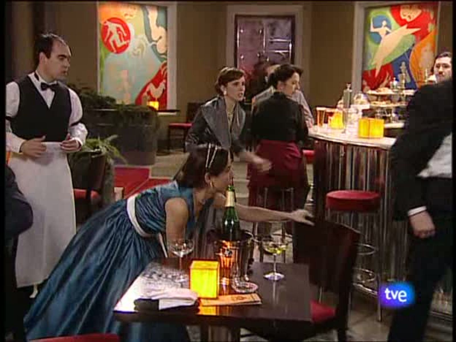 Amar en tiempos revueltos - Cap. 219