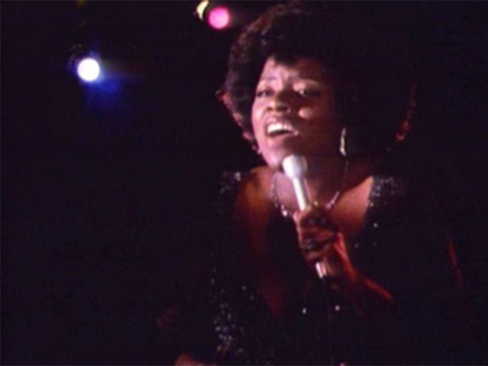 Cuéntame - Gloria Gaynor: "I will survive"