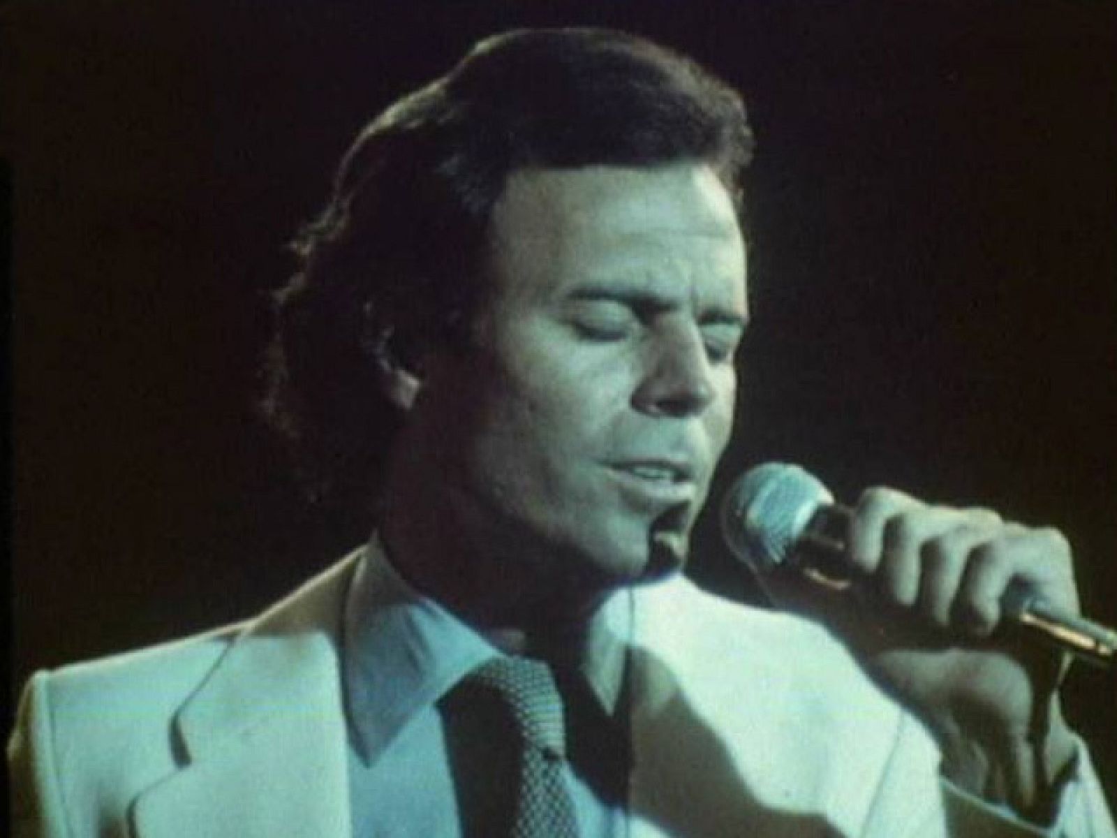 Cuéntame - Julio Iglesias: "Me olvidé de vivir"