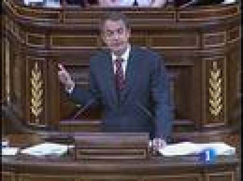 Estatut y la búsqueda de apoyos convenidos centran las críticas del Grupo Mixto a Zapatero