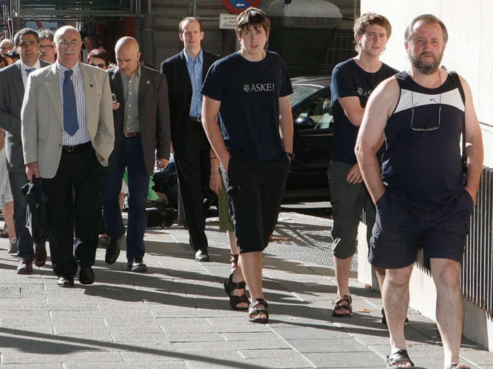 Sentados en el banquillo 20 miembros electo de Batasuna