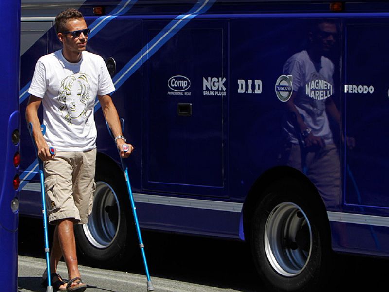 Valentino Rossi ha vuelto sólo 40 días después de su grave lesión de tibia y peroné, en busca de nuevos retos. Tras 230 carreras consecutivas, 'Il Dotore' ha estado ausente en cuatro Grandes Premios. 