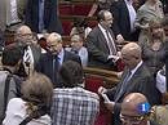  - Tripartito y CiU salvan por la mínima la resolución que ratifica a Cataluña como una nación