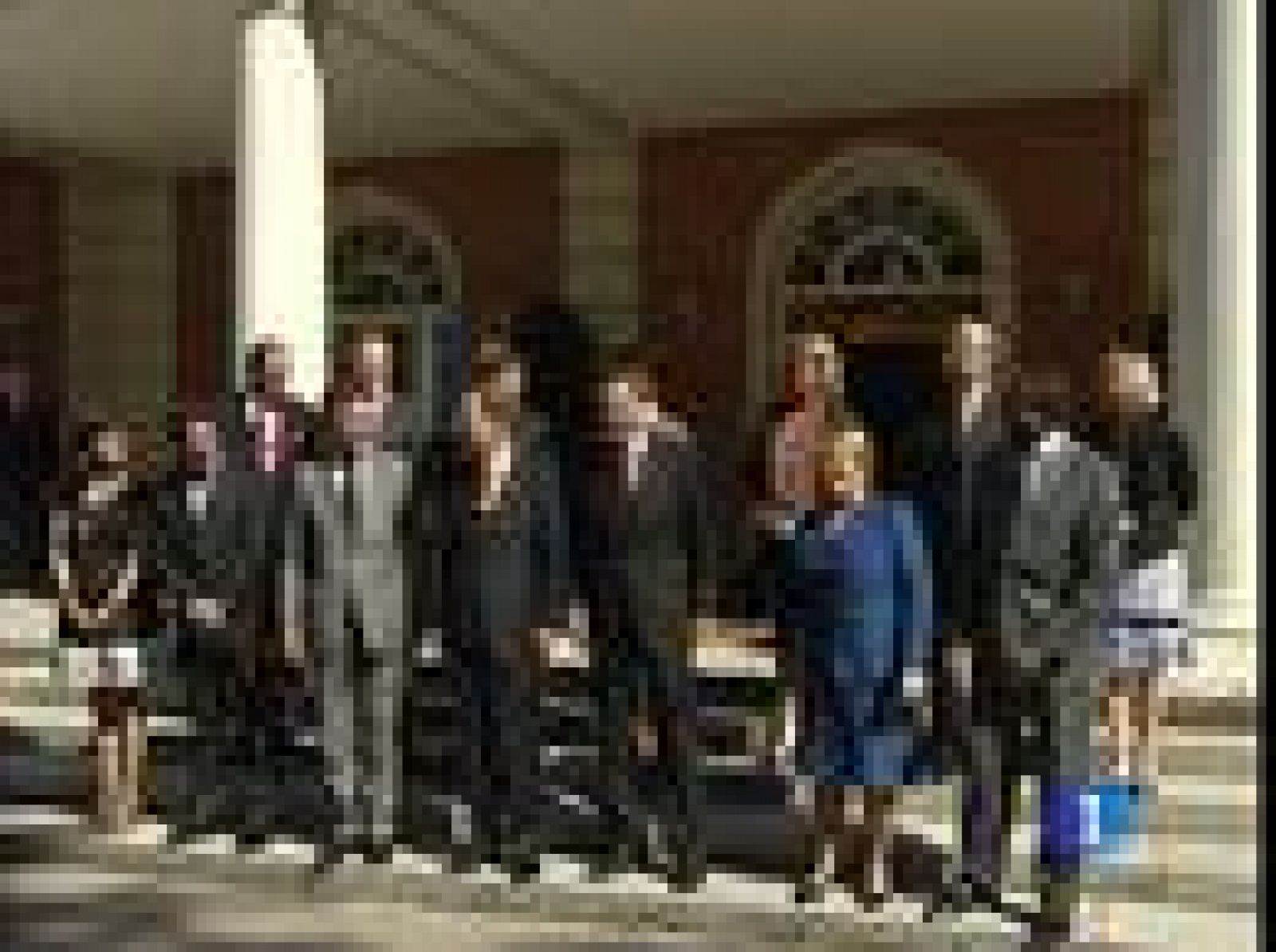 Zapatero se reune con el grupo de la ONU y evita a Kagame | Ver