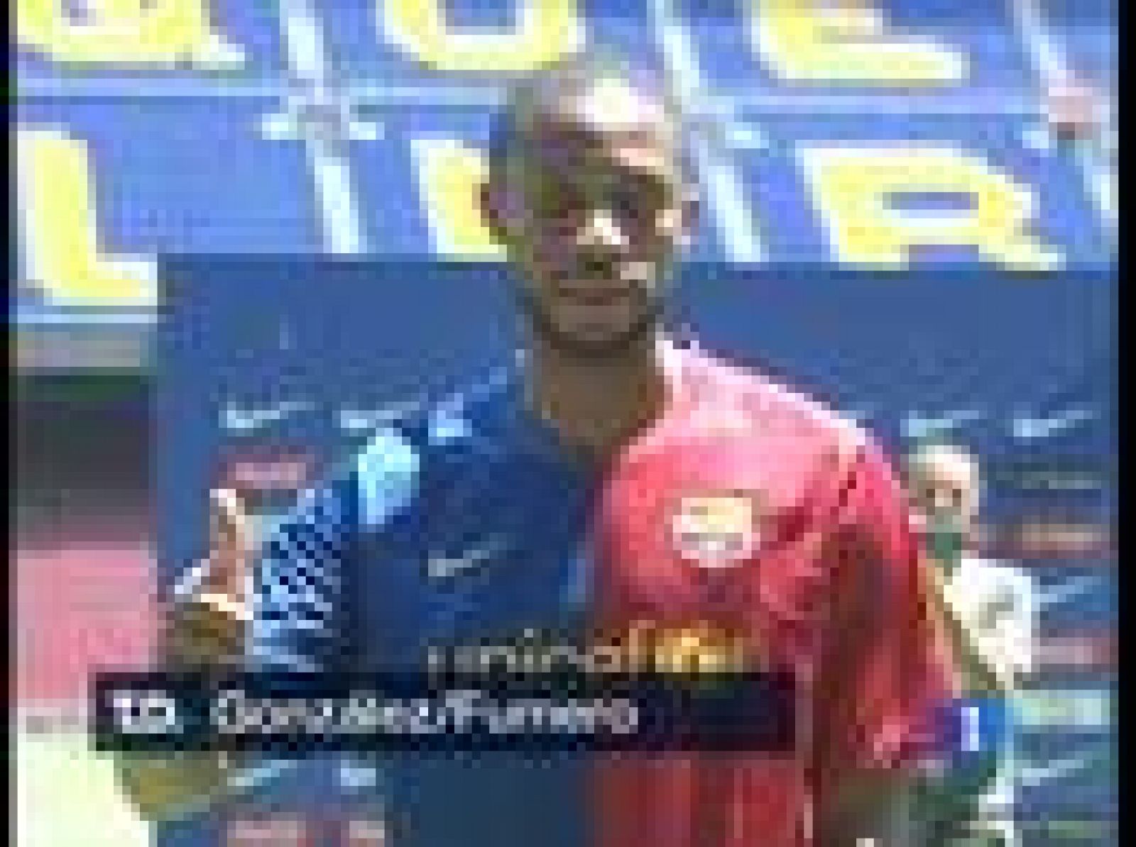 Adriano Correia Claro ya es oficialmente jugador del FC Barcelona tras firmar este sábado, a las 13:00 horas, y después de pasar el reconocimiento médico, el contrato que le vincula durante cuatro temporadas al conjunto azulgrana.