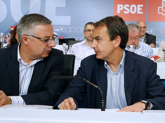 Zapatero defiende la Constitución