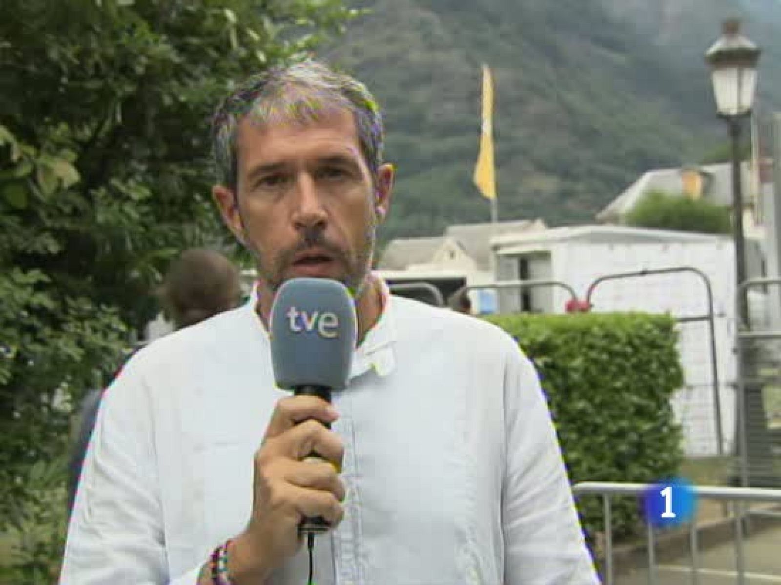 Los comentaristas analizan la décimo quinta etapa del Tour. 