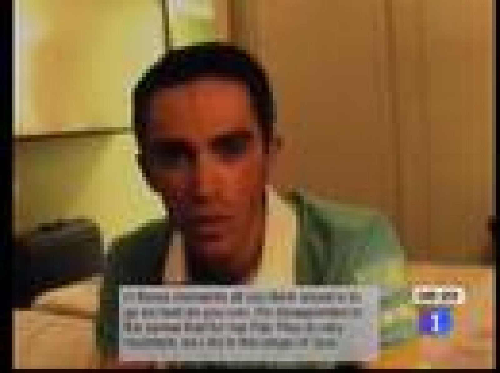 El ciclista madrileño Alberto Contador ha grabado un video en la habitación de su hotel en el que pide perdón al luxemburgués Andy Schleck. El madrileño atacó aprovechando que a su rival se le salió la cadena de su bicicleta lo que permitió conseguir