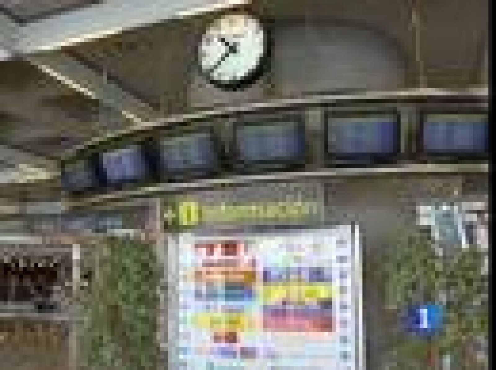 El Gobierno ha planteado que controladores militares puedan sustituir a los civiles | Ver