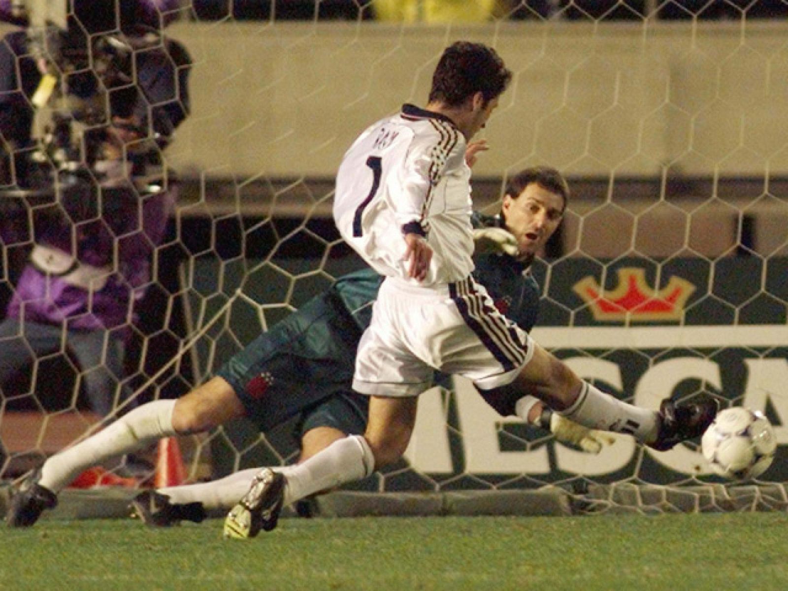 Gol de Raúl en la Final Intercontinental en 1998