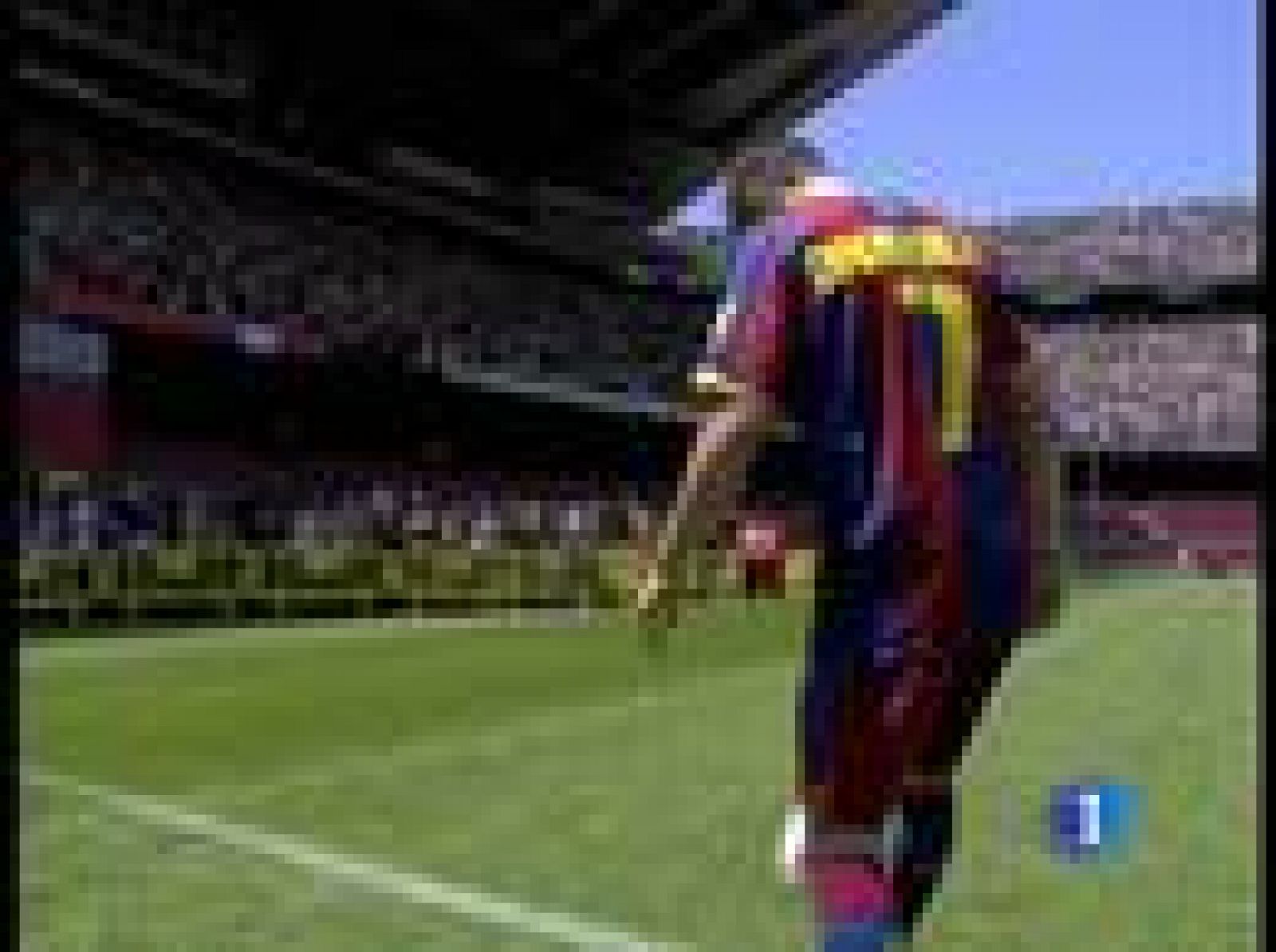 Villa no se pierde su homenaje | Ver