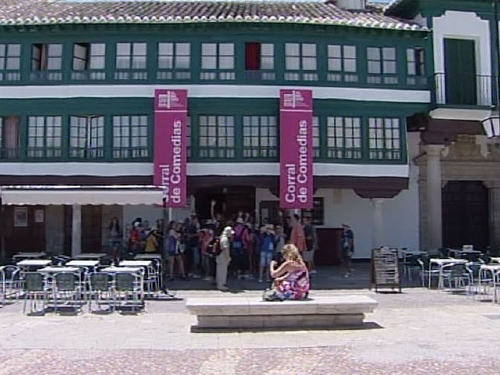 Y lo hace con un Paseo Romántico por textos de Zorrilla o Rosalía de Castro. Antes de que suban al escenario, hemos estado con dos de los actores que van a participar en este montaje: Blanca Portillo y José Coronado.