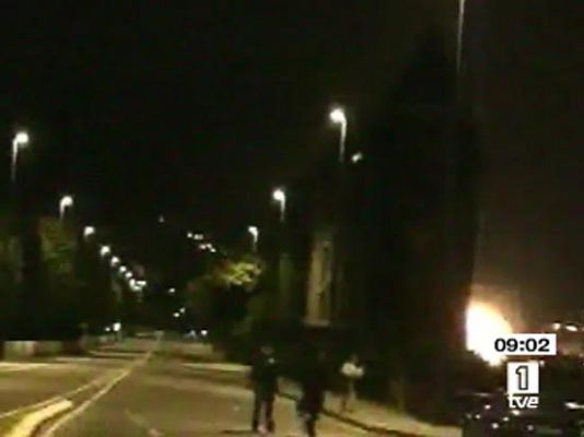 Los desayunos - Imágenes de la explosión de Getxo