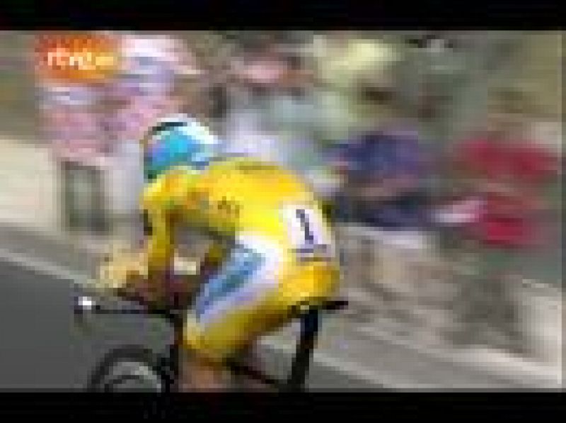 Alberto Contador se ha proclamado virtual ganador del Tour 2010 en una más que sufrida etapa contra el crono en la que Andy Schleck le ha puesto las cosas muy difíciles desde el primer momento. Finalmente, el español ha logrado aventajar en 31 segund