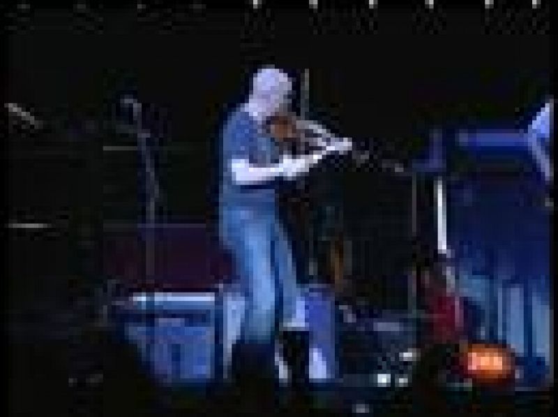  Mark Knopfler encandila a 12.000 personas en Córdoba con su guitarra