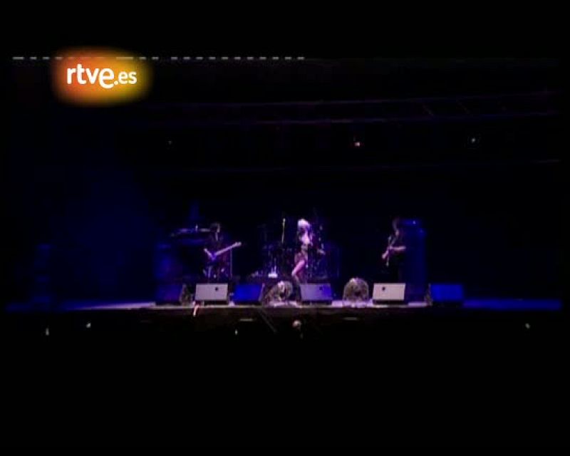 Low Cost Festival - Actuación de Vive La Fête