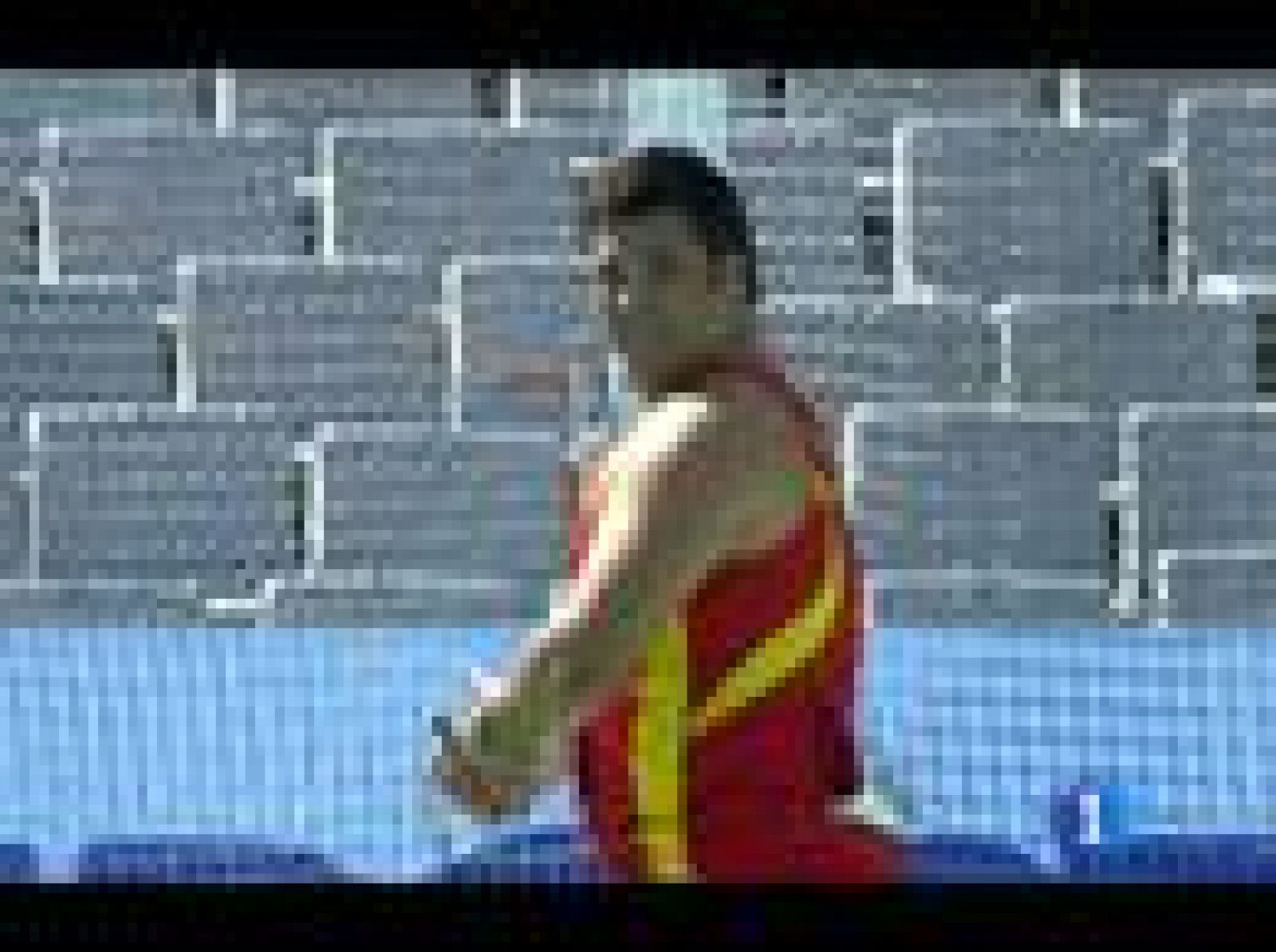 Cienfuegos no pasó de ronda con el martillo | Ver