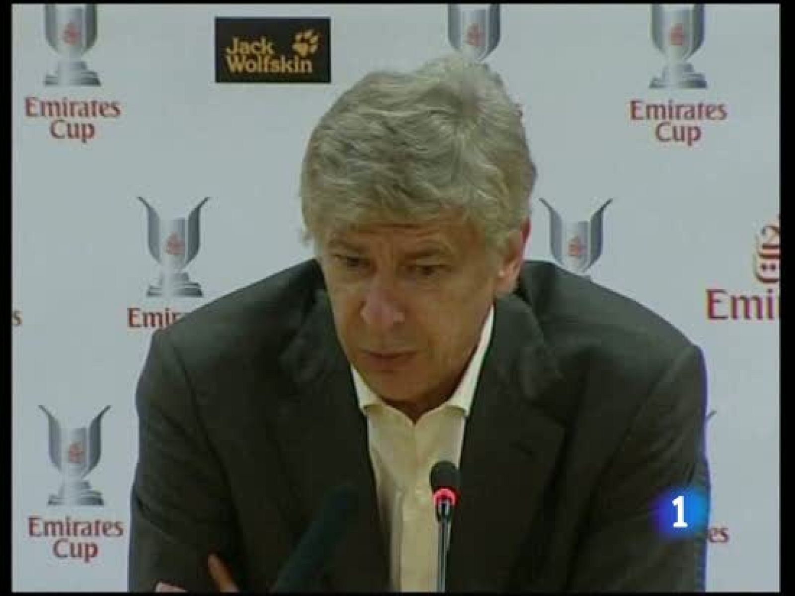 Wenger: 'Cesc no se mueve' | Ver