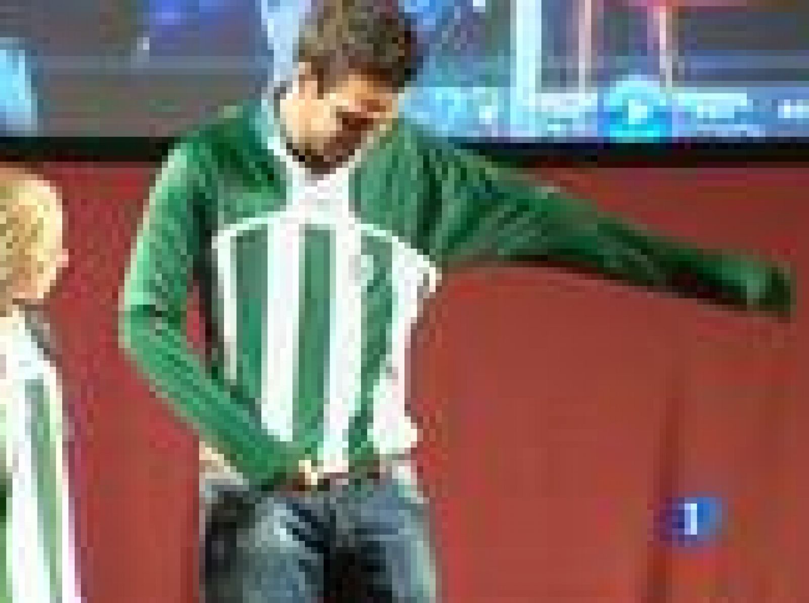 Cesc se pone la camiseta... del Arenys | Ver