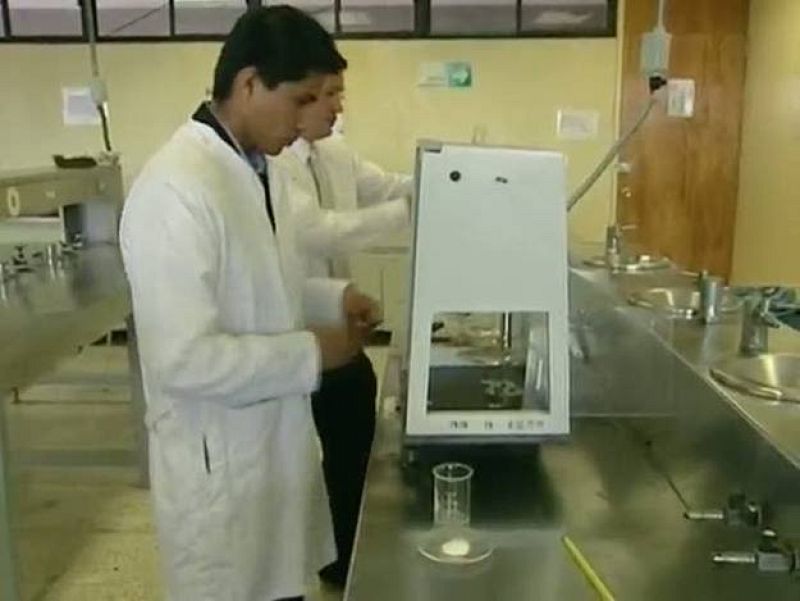  NATURAL. Plástico biodegradable. (30/07/10).