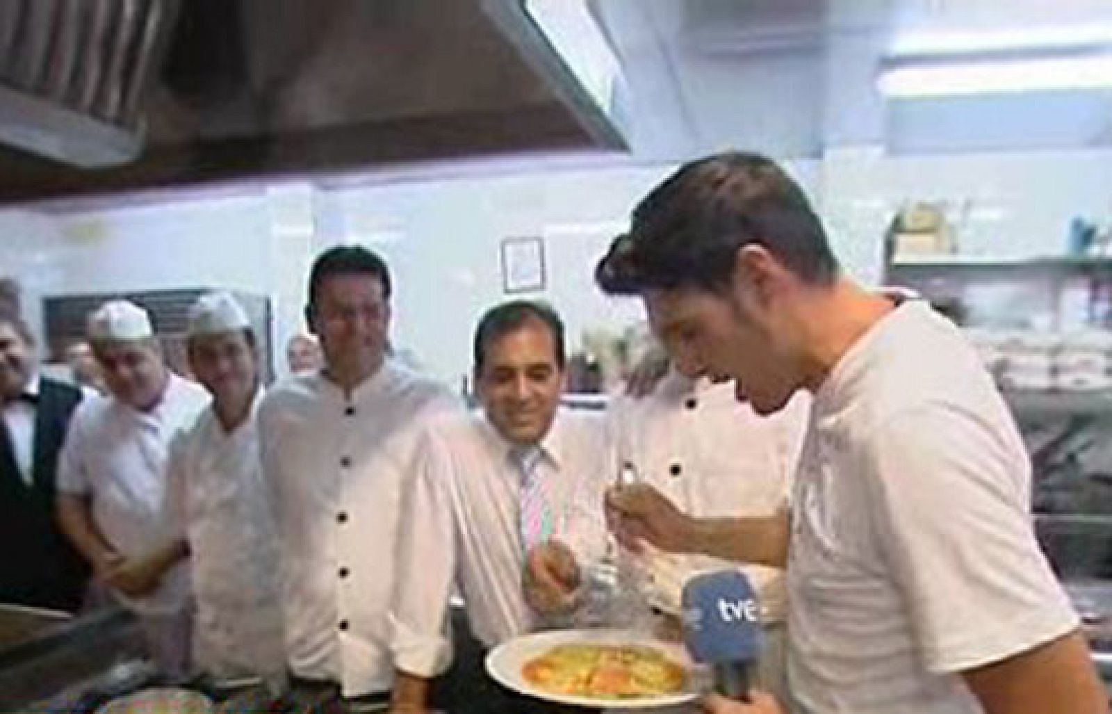 España Directo - Pimientos rellenos de gambas - RTVE Cocina | Ver