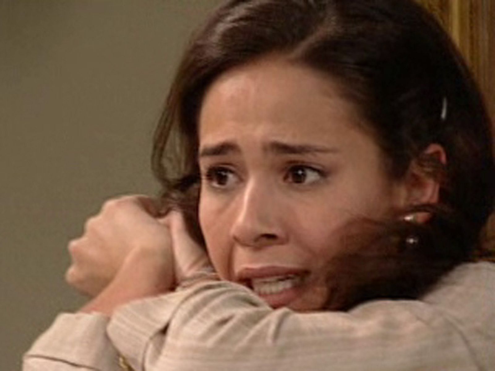 Amar - Teresa teme por primera vez a Héctor