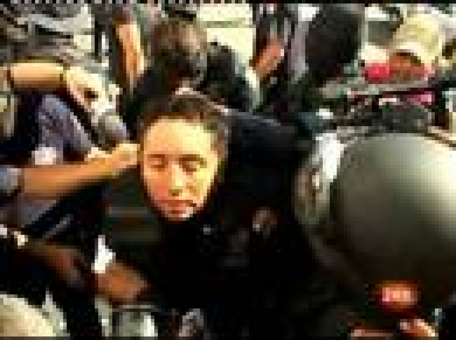 Cientos de policías se insubordinaron y bloquearon durante varias horas avenidas de la ciudad para protestar contra unos superiores