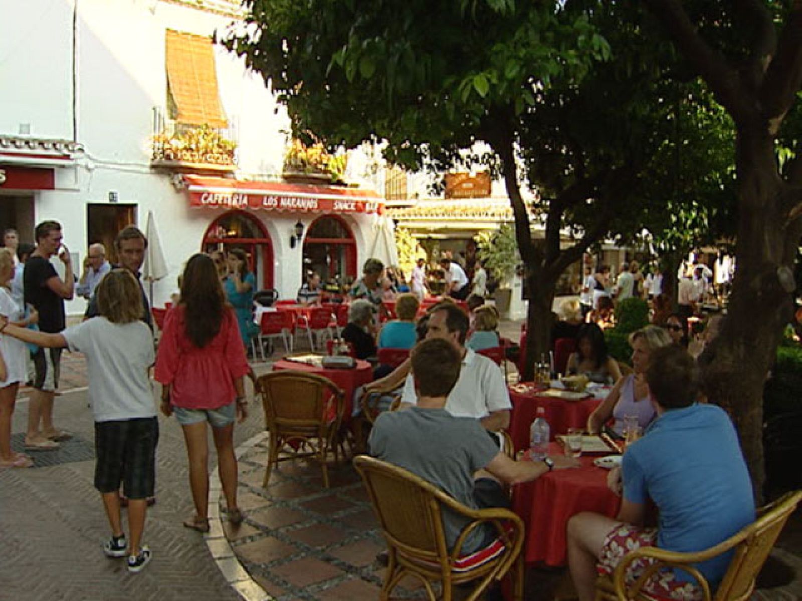        Los empresarios y los ayuntamientos de la Costa del Sol hacen el mismo balance de la visita de Michelle Obama: ha abierto nuevas posibilidades para el turismo en plena crisis económica. Sobre todo, muchos estadounidenses que han vuelto sus ojos hacia esta zona.