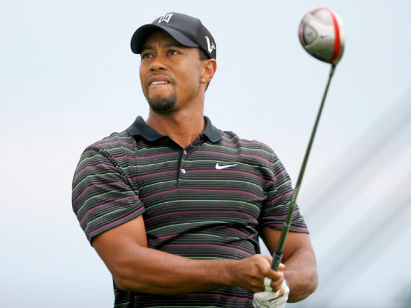 El golfista número uno del mundo, Tiger Woods, ha firmado su peor actuación como profesional.