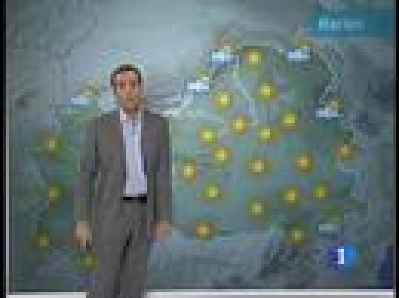 La Agencia Estatal de Meteorología prevé para mañana martes temperaturas significativamente altas en áreas del sur y suroeste peninsular. En el tercio este peninsular, intervalos nubosos con chubascos débiles ocasionalmente moderados y tormentosos, más probables por la tarde y en áreas del interior. En el resto del extremo norte peninsular, intervalos nubosos. En el resto de la Península, en Baleares, Ceuta y Melilla predominio de poco nuboso. En Canarias, intervalos nubosos en las islas orientales y poco nuboso en las occidentales. Bancos de niebla matinales en Galicia y Asturias. Temperaturas diurnas en ligero a moderado ascenso, excepto en el tercio norte y área mediterránea, donde habrá pocos cambios. Nocturnas en ligero a moderado descenso en el cuadrante noroeste y cuenca del Ebro, ligero a moderado ascenso en Canarias y sin cambios en el resto.