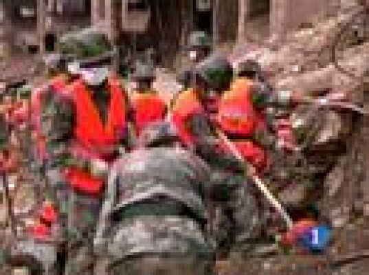  - Mil desaparecidos aún en China