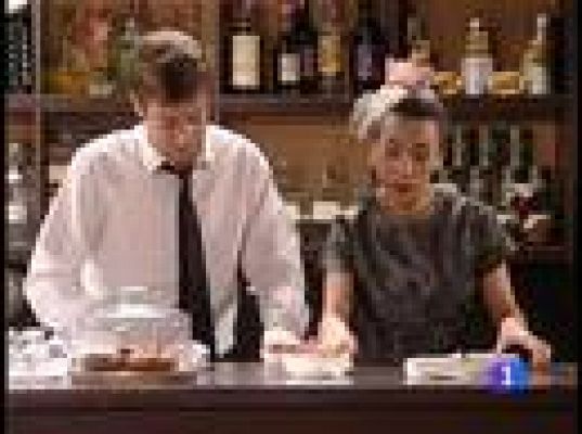 Amar en tiempos revueltos - Clementina dice sí