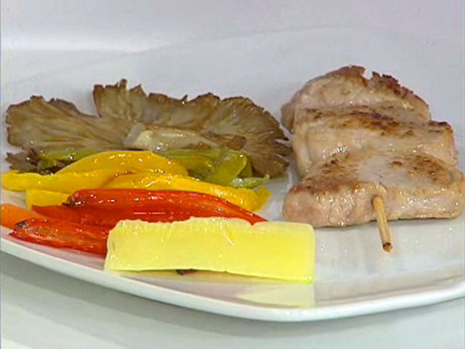 Pinchos de cerdo con salsa de menta (11/08/10)