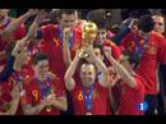  - Hace un mes que tocamos el cielo