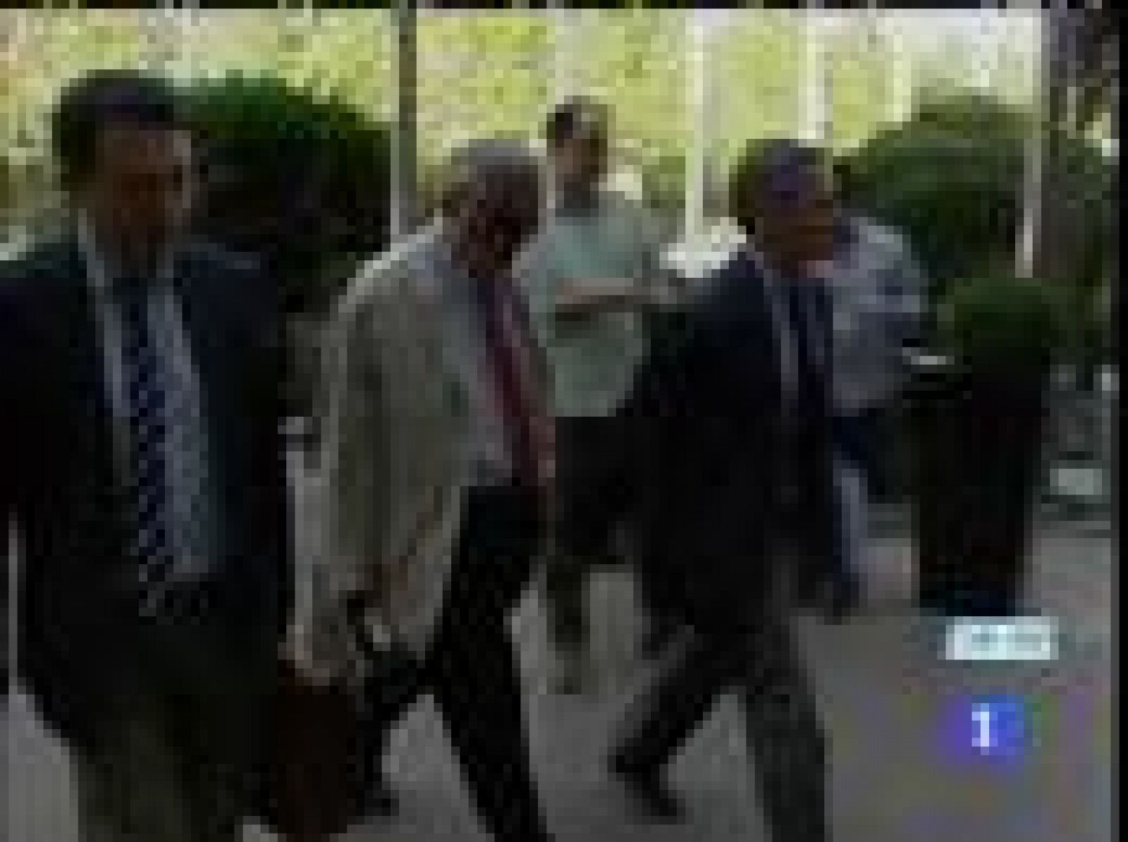 Telediario matinal en cuatro minutos - 12/08/10 | Ver