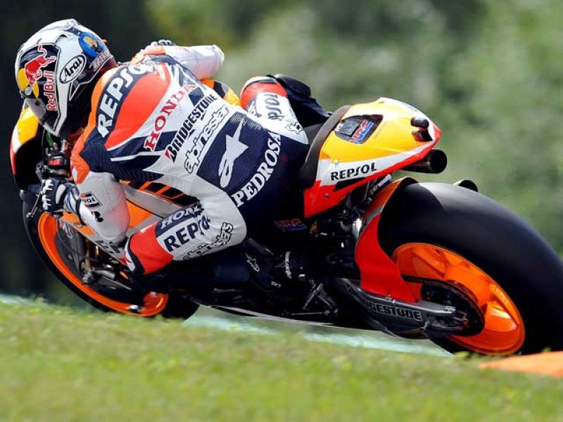 Dani Pedrosa ha conseguido la 'pole' del Gran Premio de República Checa, por delante de Ben Spies y Jorge Lorenzo.