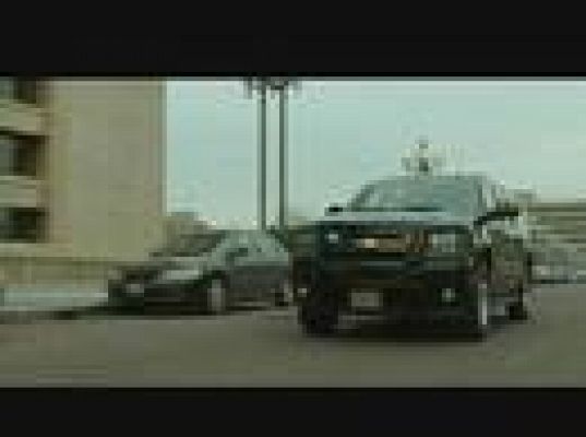  - Escena de 'Salt': El 'vuelo'