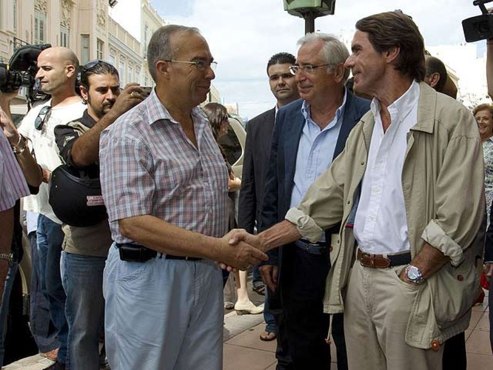 Aznar visita Melilla