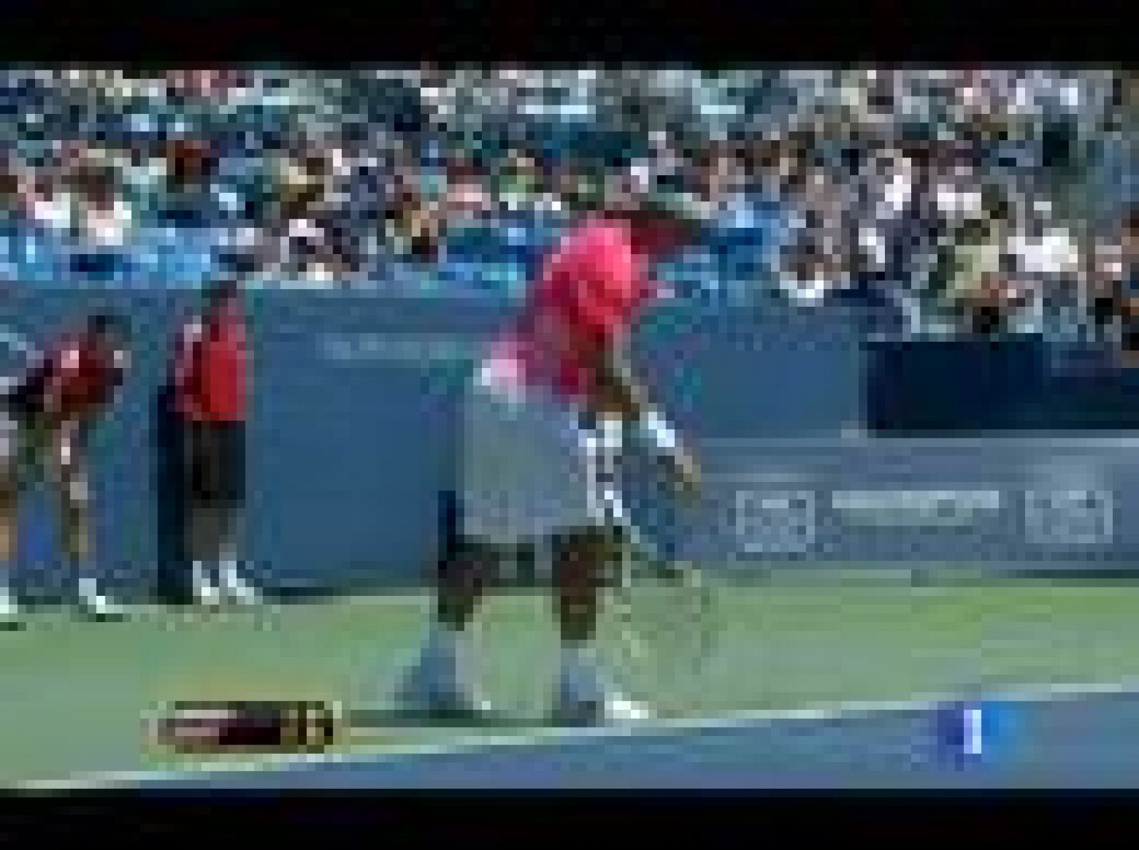 Rafa ha debutado con una victoria ante el americano Taylor Dent por 6-2 y 7-5. Al mallorquín le espera en octavos con el francés Benneteau.