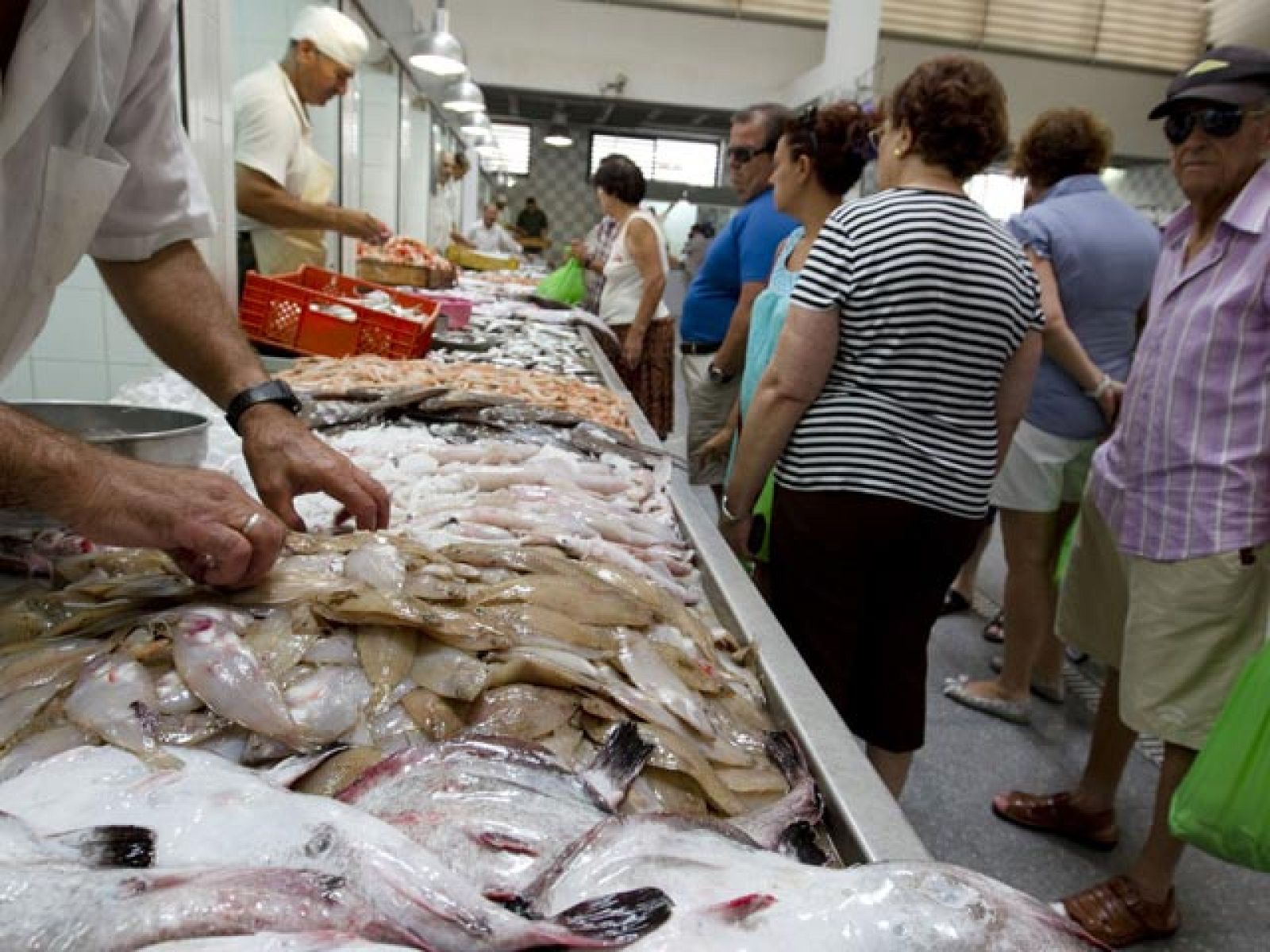 El director general de la Policía y de la Guardia Civil da por concluída la crisis en la frontera de Melilla | Ver