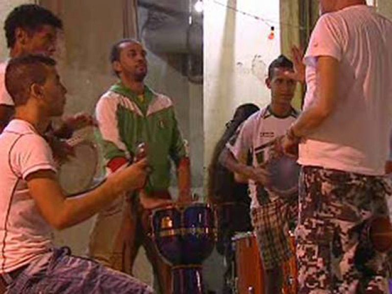 Integración de jóvenes inmigrantes con música en Madrid 